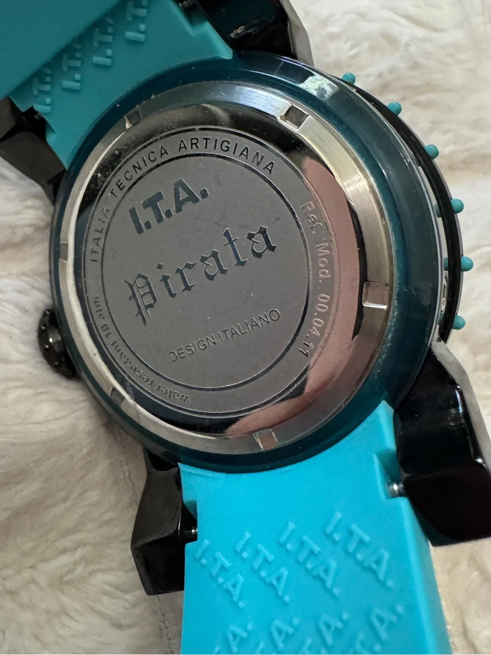 I.T.A Italia Tecnica Artigiana Pirata Quartz Dive Style Watch 00.04.11 Turquoise